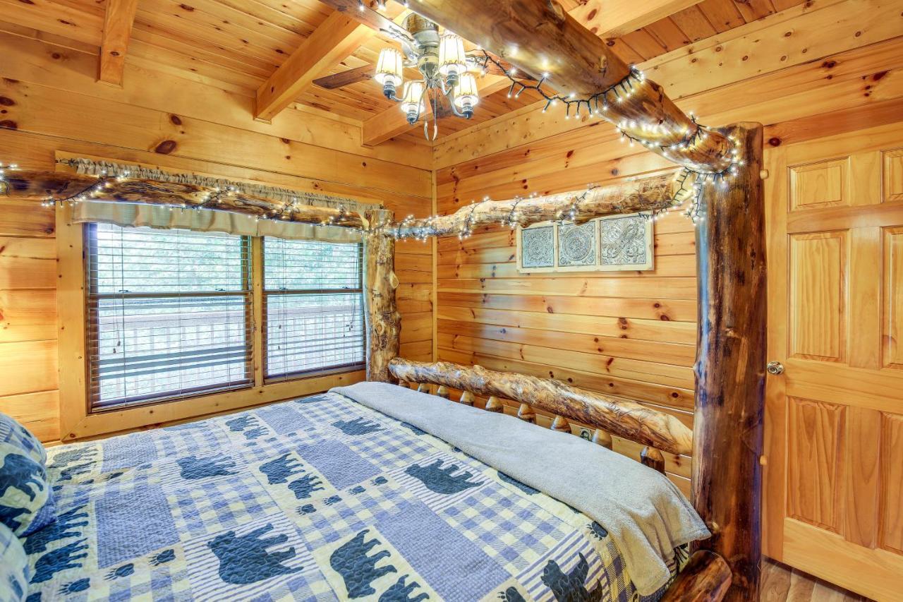 Sevierville Cabin With Wraparound Deck And Lake Access ภายนอก รูปภาพ