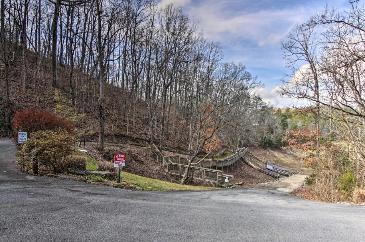 Sevierville Cabin With Wraparound Deck And Lake Access ภายนอก รูปภาพ